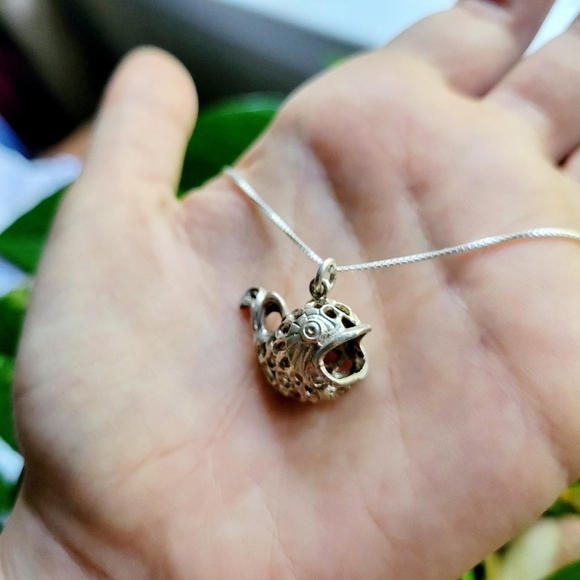 Vintage Sterling Silver Fish Necklace - Picture 4 of 8